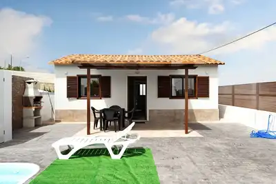 Image de Maison de vacances Casa La Teja 1 avec piscine, jardin et Wi-Fi