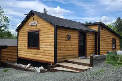 Image de Cozy Modern Cabin