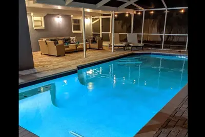 Image de Modern home with private pool and local beaches.