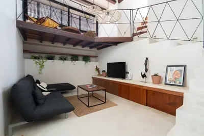 Image de 3 Level Penthouse Loft, Private Rooftop and Jacuzzi
