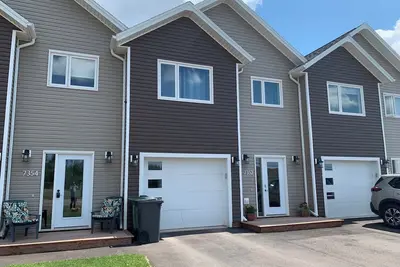 Image de Your Pei vacation headquarters in the heart of North Rustico!