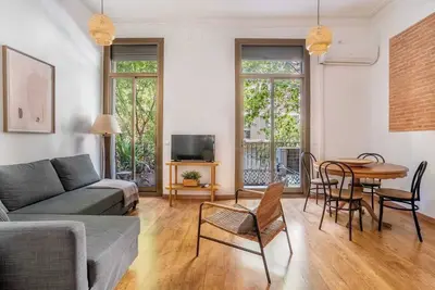 Image de Pl Universitat Bright and cozy 2bd - 2bth