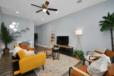 Image de Cheerful House lKing Bedl Med Center, Tsu, Uh, Zoo