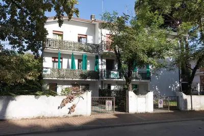 Image de Villa A Few Steps From The Center - Vertical Villa With Large Private Garden