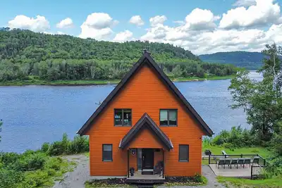 Image de Le Grandiose ☼ Spa ♥ Feu de Camp ✦ Bord de Rivière