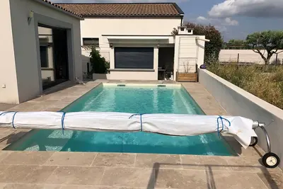 Image de Agréable chambre dans une villa avec piscine