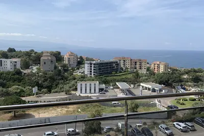 Appartement neuf à 3 mn de la plage