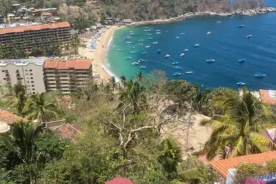Image de Showstopper 3-bedroom condo with Ac & WiFi with phenomenal Mismaloya Bay views