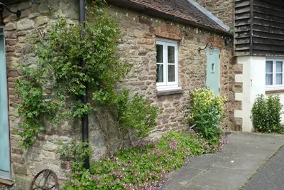 Cider Press - sleeps 2 guests  in 1 bedroom