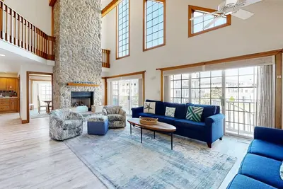 Image de Home near the ocean with pool, tennis, deck, Ac, & washer/dryer - fishing nearby