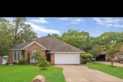 Image de Spacious 4br home 7 mins to Kyle Field!