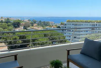 Image de Cannes, bel appartement vue mer avec piscine et tennis