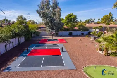 Image de Scottsdale Luxury Estate+Heated Pool+Spa +Pickleball