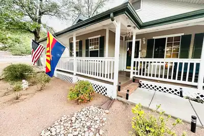 Image de Unwind and Relax at Hidden Trails Retreat