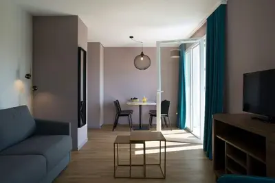 Image de Appartement Charmant avec Cuisine