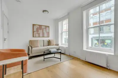 Image de Ideal Fitzrovia 2br, walk to Covent Garden & theatres, by Blueground