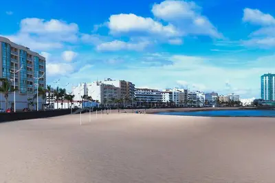 casa Victoria-face à la plage, parking, wifi et climatisation