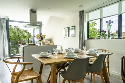 Image de The Loft at St John's - a family break that sleeps 7 guests in 3 bedrooms