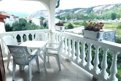 Image de Appartement de deux chambres avec le balcon Lopar, Rab (A-18896-b)
