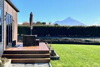 Image de Peachy on Pembroke - Everything and more, stunning mountain view