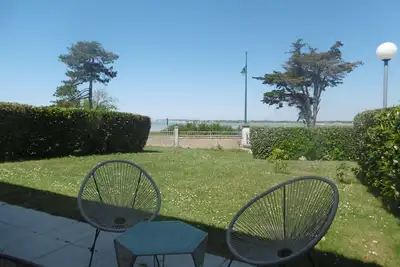 Image de J L'Azurée en front de mer
