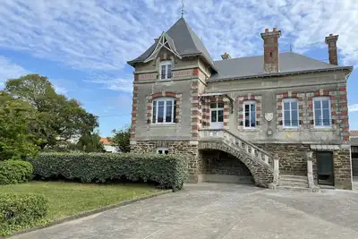 Image de Villa Victoria, avec piscine intérieure, à 900 m centre de Pornic et des plages