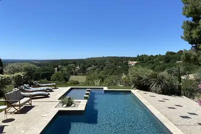 Image de Villa in the countryside with panoramic views 15 minutes from Aix en Provence