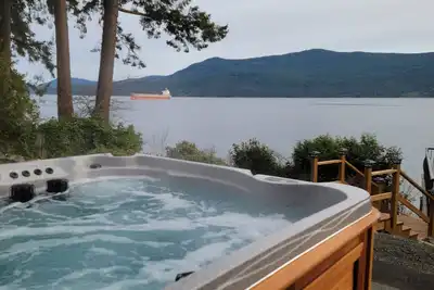 Image de New 1 Bedroom Apt with Oceanview Hot Tub