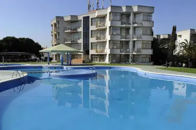 Image de Appartement d´hôtel piscine en plein air