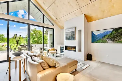 Image de New, Executive Luxurious Townhome, Downtown Whitefish, Amazing Views, Sleeps 8!