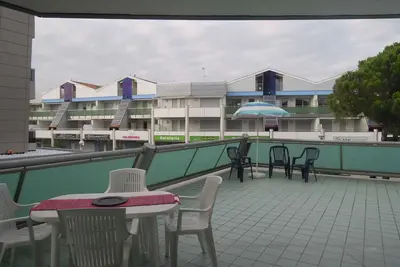 Image de Appartement de vacances avec climatisation et balcon