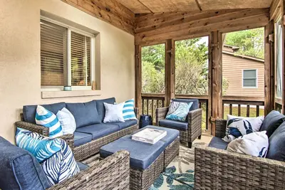 Image de 1 Mi to Bethany Beach: Quiet Home w/ Pool Access
