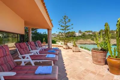 Magnifique maison de vacances privée avec Wifi, Tv, patio, vue panoramique et parking