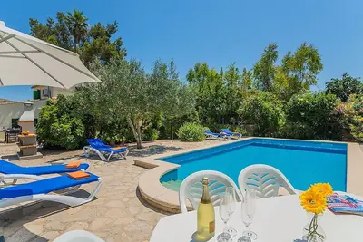 Image de Belle maison de vacances privée avec climatisation, piscine privée, Wifi, Tv, patio, parking