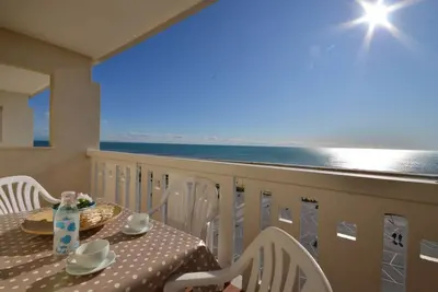 Image de Appartement de vacances avec climatisation et balcon