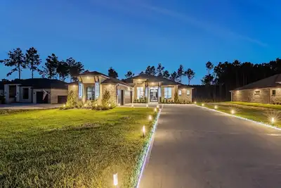 Image de Luxury Smart Home Less Than A Hour From Houston