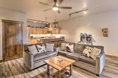 Image de Cozy Columbia Falls Condo w/ Private Balcony!