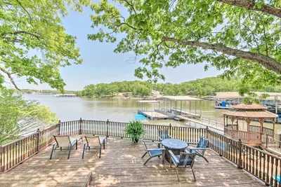 Image de Private Dock: Home on Lake of the Ozarks