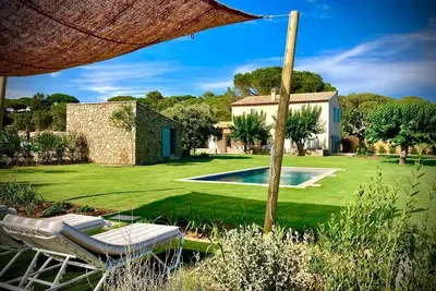 Image de Route des plages, à 5 min de Saint-Tropez, ferme entièrement rénovée