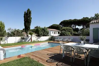 Image de à 5min à pied de l'océan, Magnifique Villa de charme avec piscine