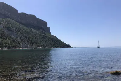 Image de Cassis Joli T2-Centre & Mer, Terrasse sur jardin au calme, Parking privatif-Wifi