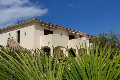 Image de Trés bel appartement, proche de plage et centre ville