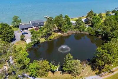 Image de Bayfront Gem w/ Amazing Water Views + Pond!