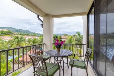Image de 3-Bedroom, 2-Bath Condo Overlooking Pool