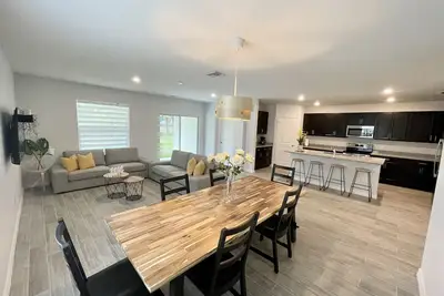 Image de Treasure Coast Retreat 3 bedroom duplex home