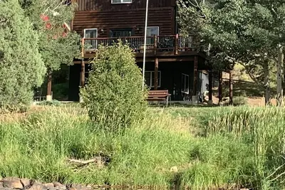 Image de River's Edge Cabin - Newly Remodeled - On the Big Laramie River