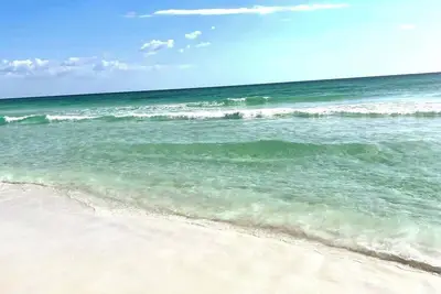 Image de Timeless Traditions-Golf Cart Deals-Steps to Beach