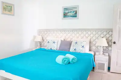 Image de Adorable beachside 1-bedroom apartment