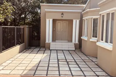 Image de Riverview House few minutes walk to all amenities
