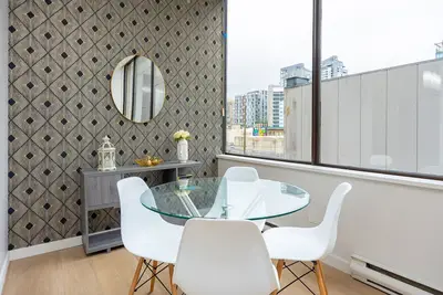 Image de Free Parking - Luxury City Living